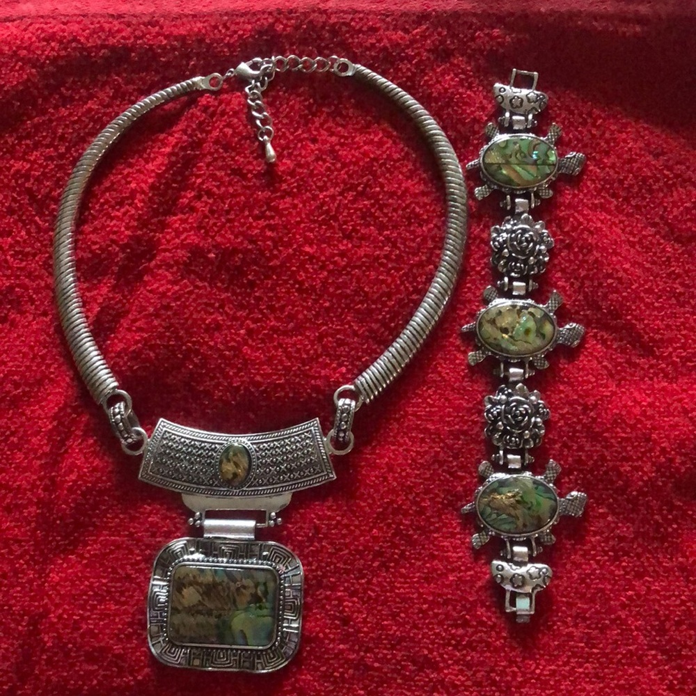 Alpahaca necklace & Bracelet
